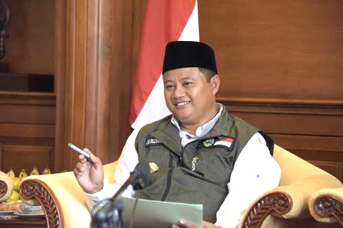 Uu Ruzhanul Siap Bawa Pasukan Sunda Temui Arteria Jika Tak Minta Maaf